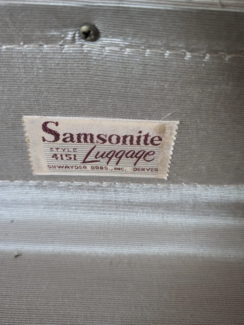 Samsonite Series 4151 Luggage Pair.